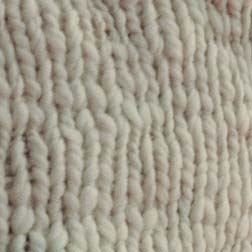 Rafaiel Knitwear Handmade Artisanal Slowfashion swatch - chunky alabaster